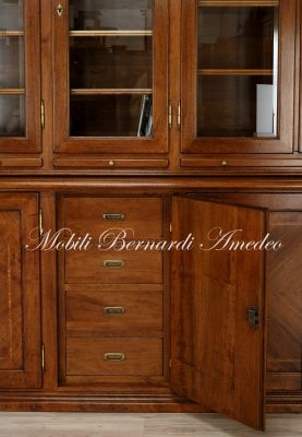 Removable classic style bookcase made of walnut wood with closed and glass doors